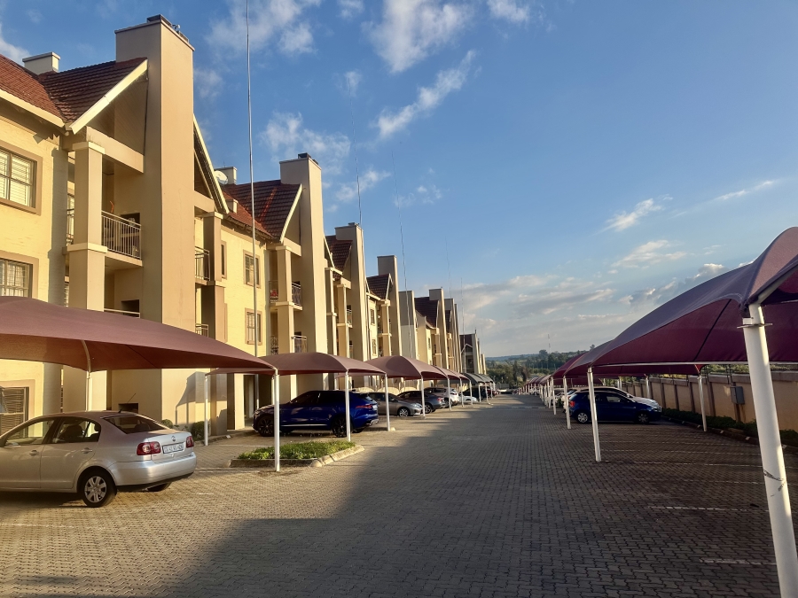 2 Bedroom Property for Sale in North Riding Gauteng