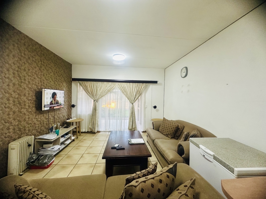 2 Bedroom Property for Sale in North Riding Gauteng