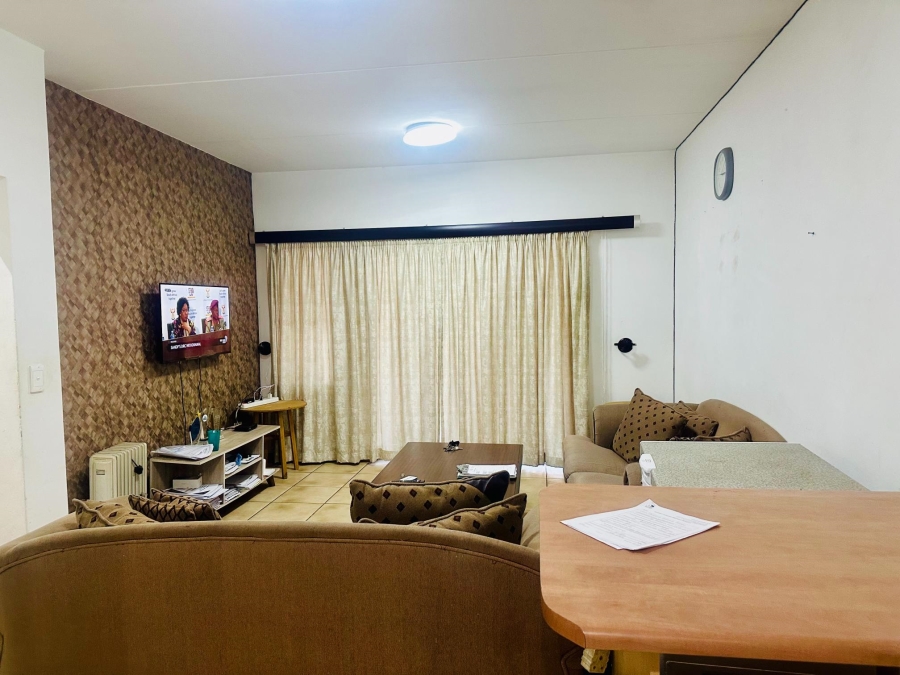 2 Bedroom Property for Sale in North Riding Gauteng