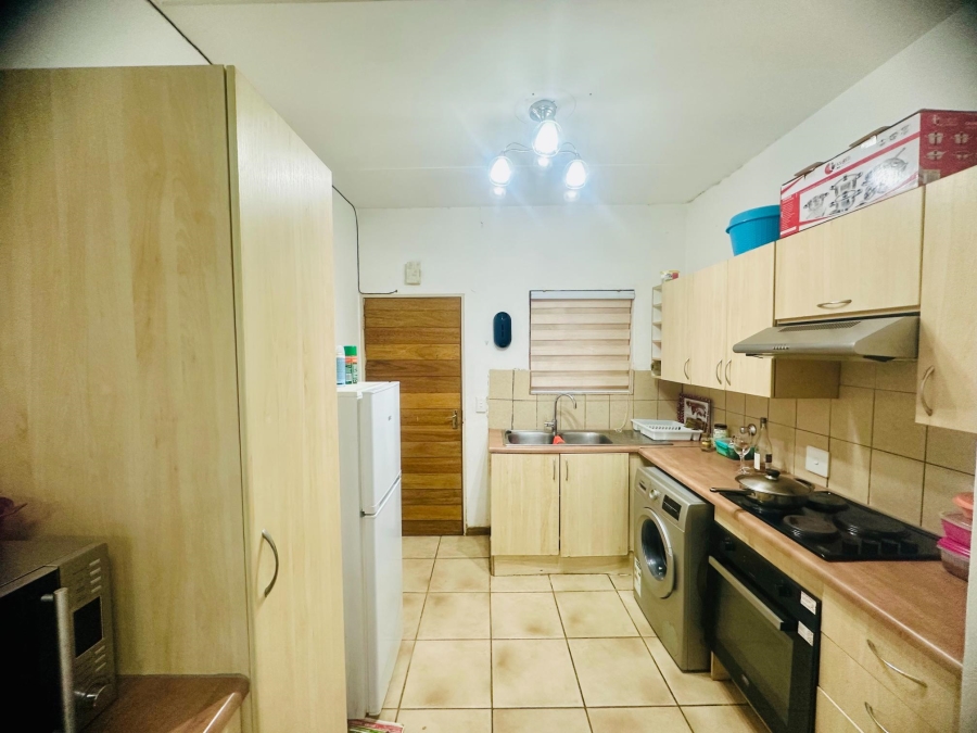 2 Bedroom Property for Sale in North Riding Gauteng