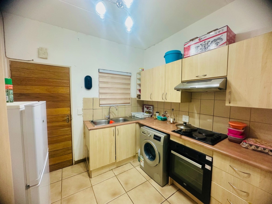 2 Bedroom Property for Sale in North Riding Gauteng