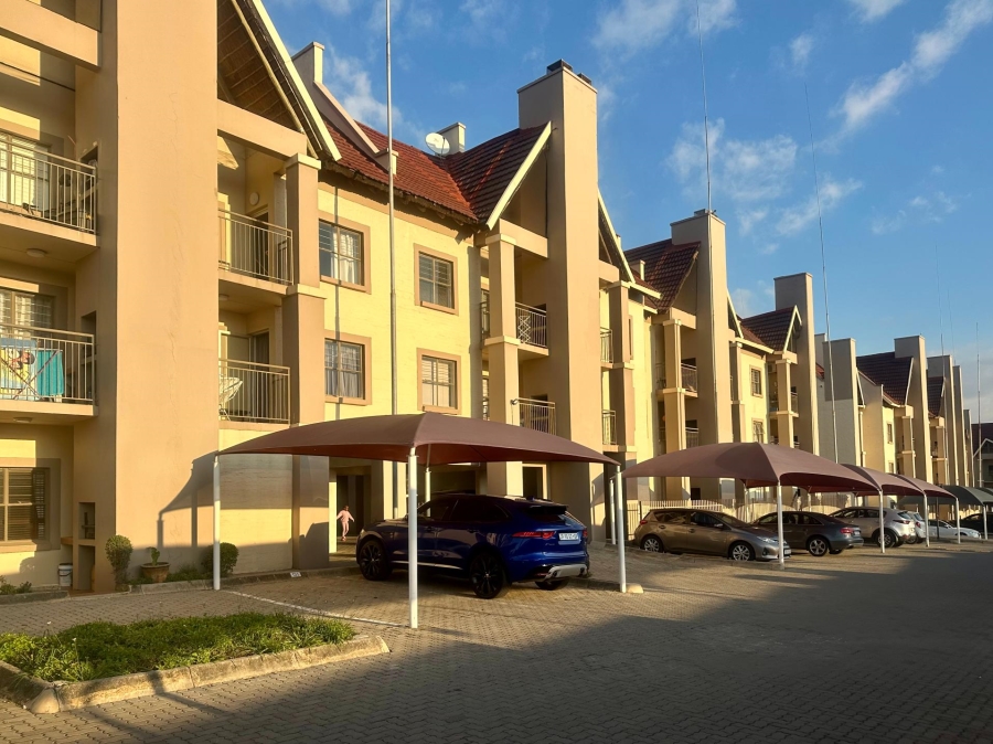2 Bedroom Property for Sale in North Riding Gauteng