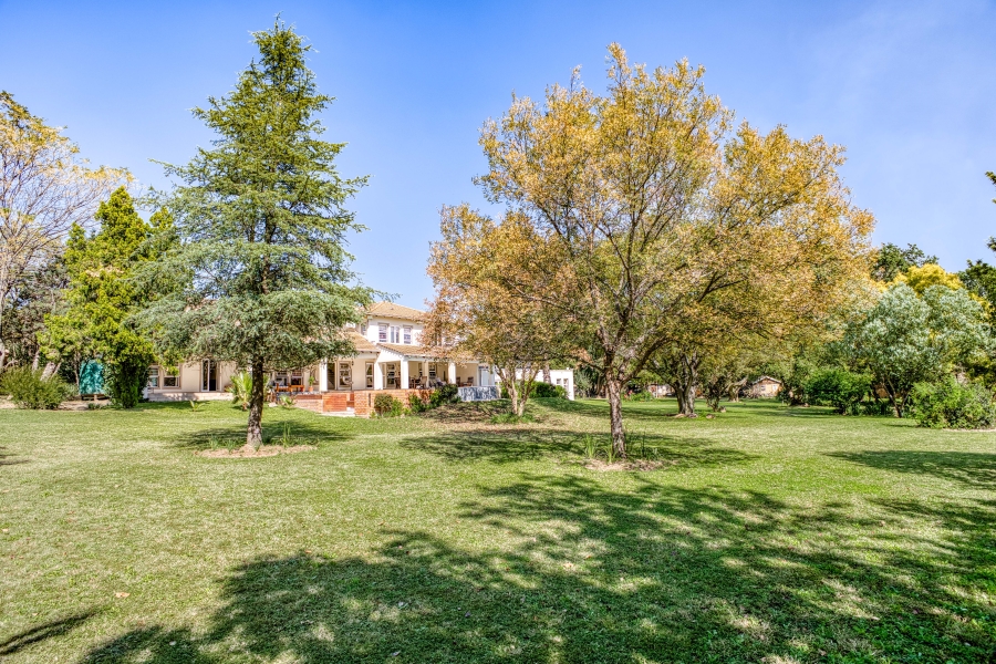 5 Bedroom Property for Sale in Chartwell Gauteng