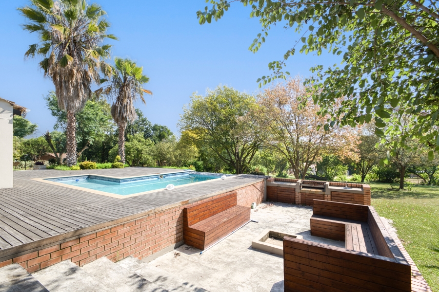 5 Bedroom Property for Sale in Chartwell Gauteng