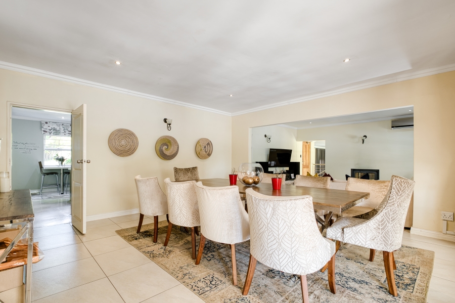 5 Bedroom Property for Sale in Chartwell Gauteng