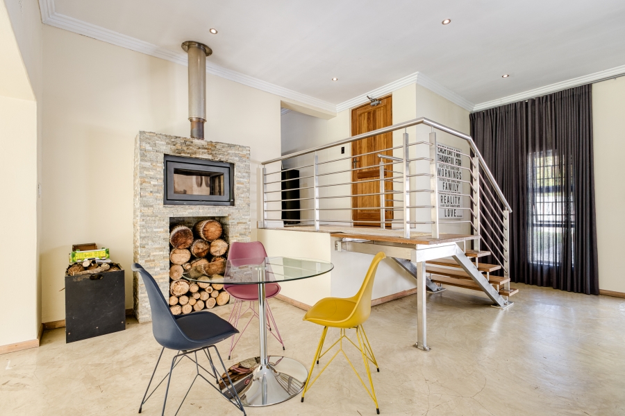 5 Bedroom Property for Sale in Chartwell Gauteng