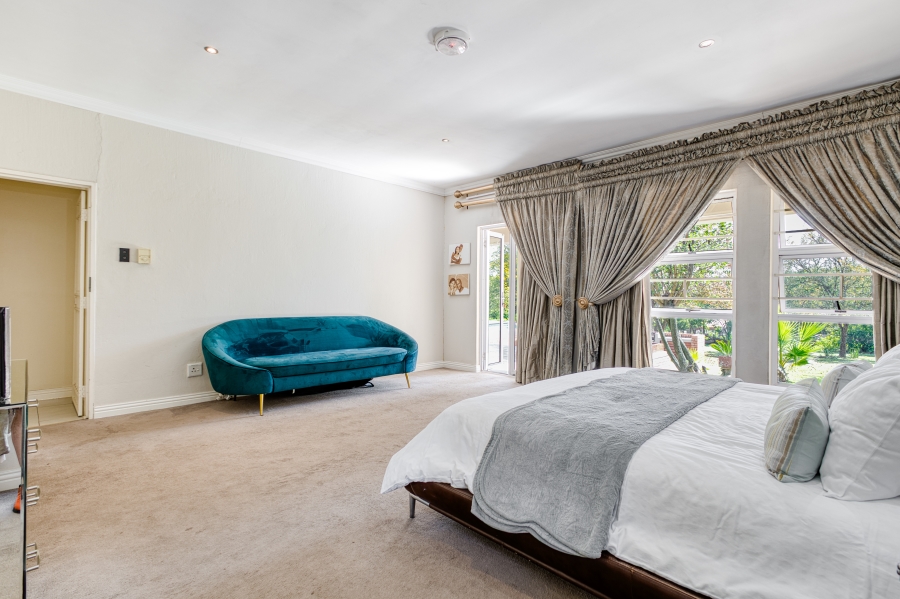 5 Bedroom Property for Sale in Chartwell Gauteng