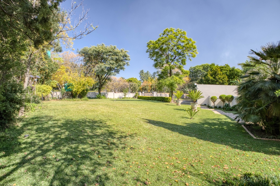 5 Bedroom Property for Sale in Chartwell Gauteng