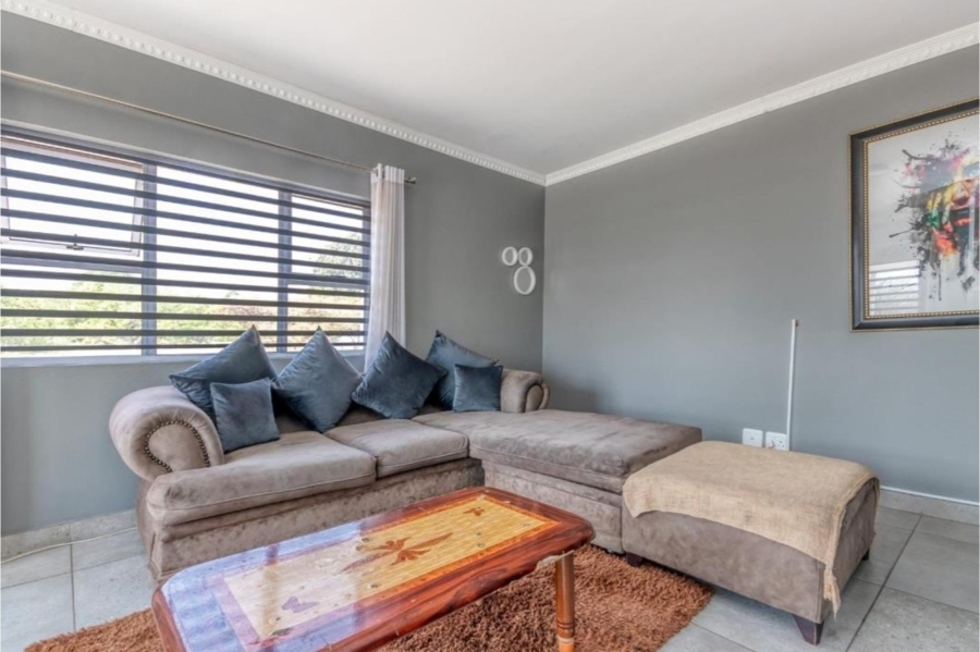 7 Bedroom Property for Sale in Austinview Gauteng
