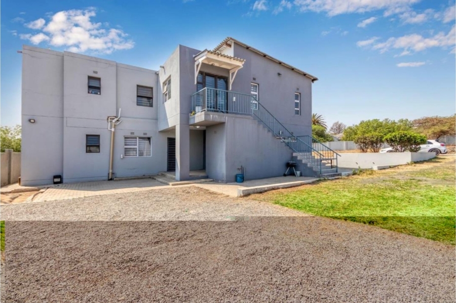 7 Bedroom Property for Sale in Austinview Gauteng