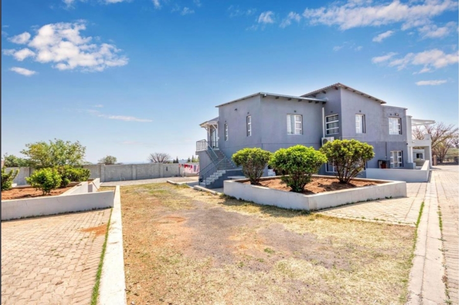 7 Bedroom Property for Sale in Austinview Gauteng