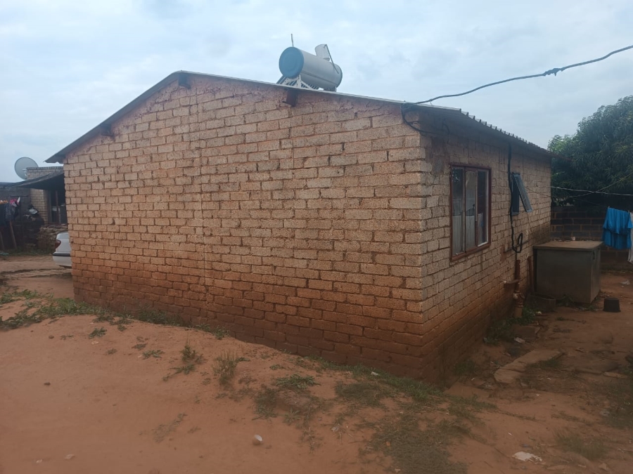 2 Bedroom Property for Sale in Tshepisong Gauteng