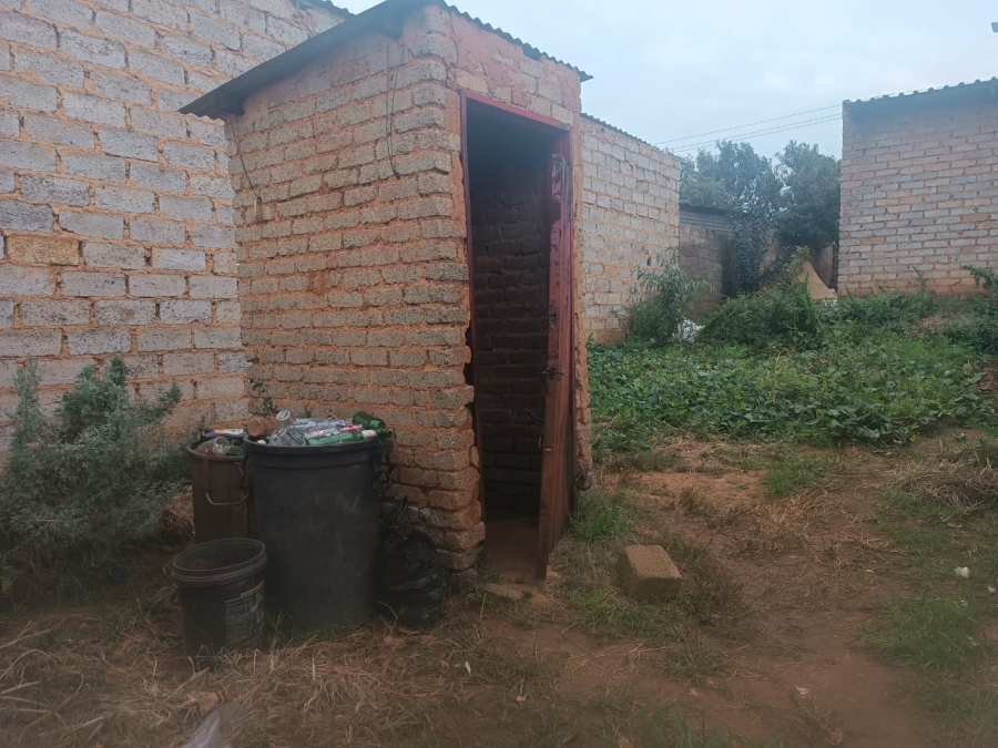 2 Bedroom Property for Sale in Tshepisong Gauteng