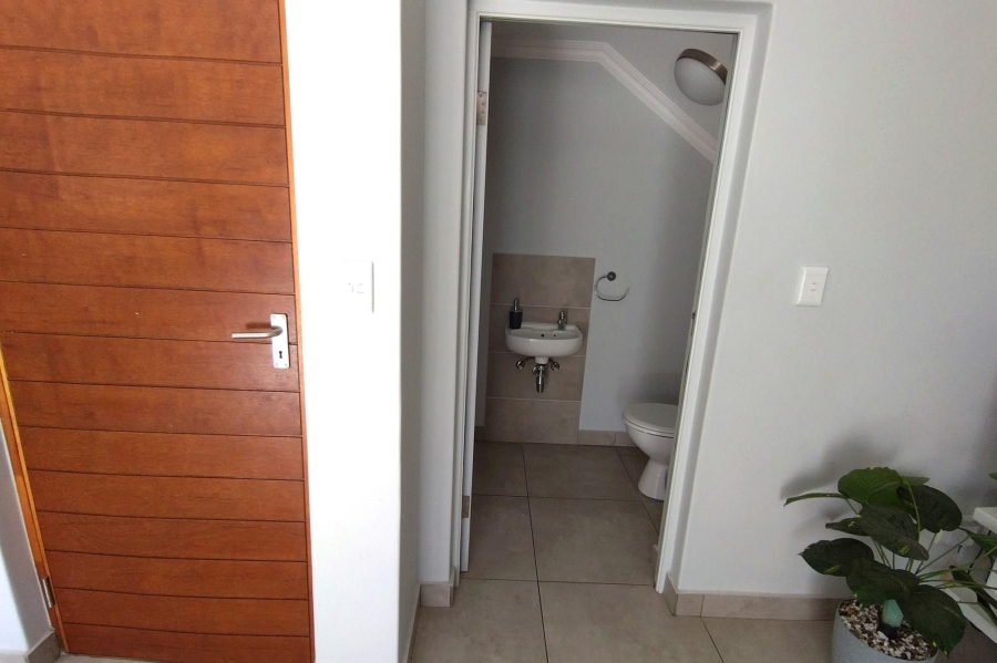 To Let 3 Bedroom Property for Rent in Thatchfield Estate Gauteng