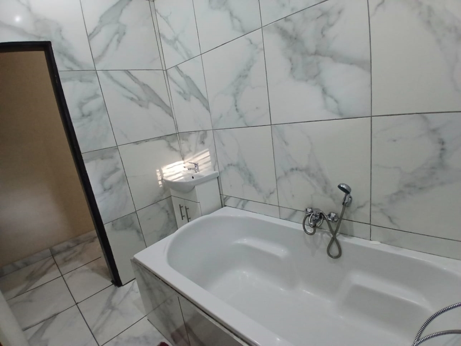 4 Bedroom Property for Sale in Lambton Gauteng