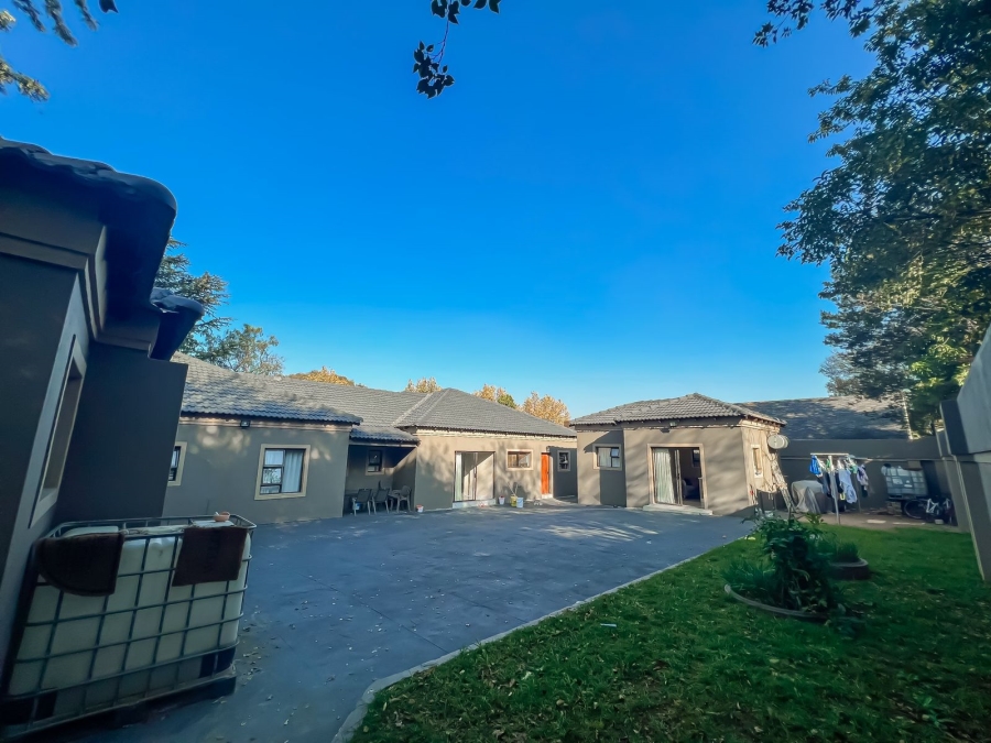 4 Bedroom Property for Sale in Lambton Gauteng