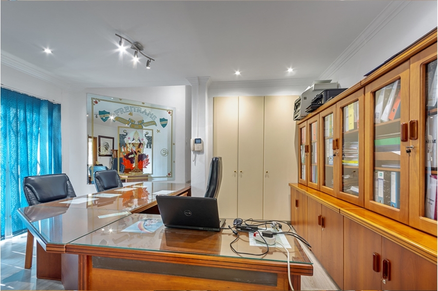 6 Bedroom Property for Sale in Bryanston Gauteng