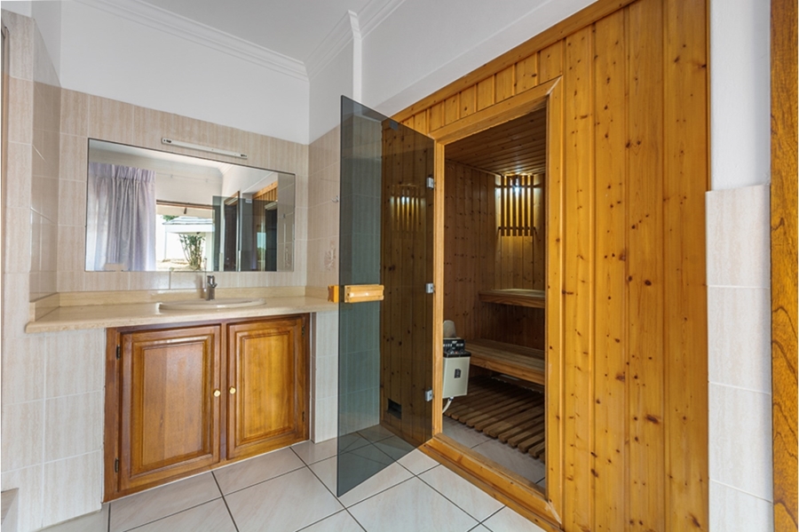 6 Bedroom Property for Sale in Bryanston Gauteng