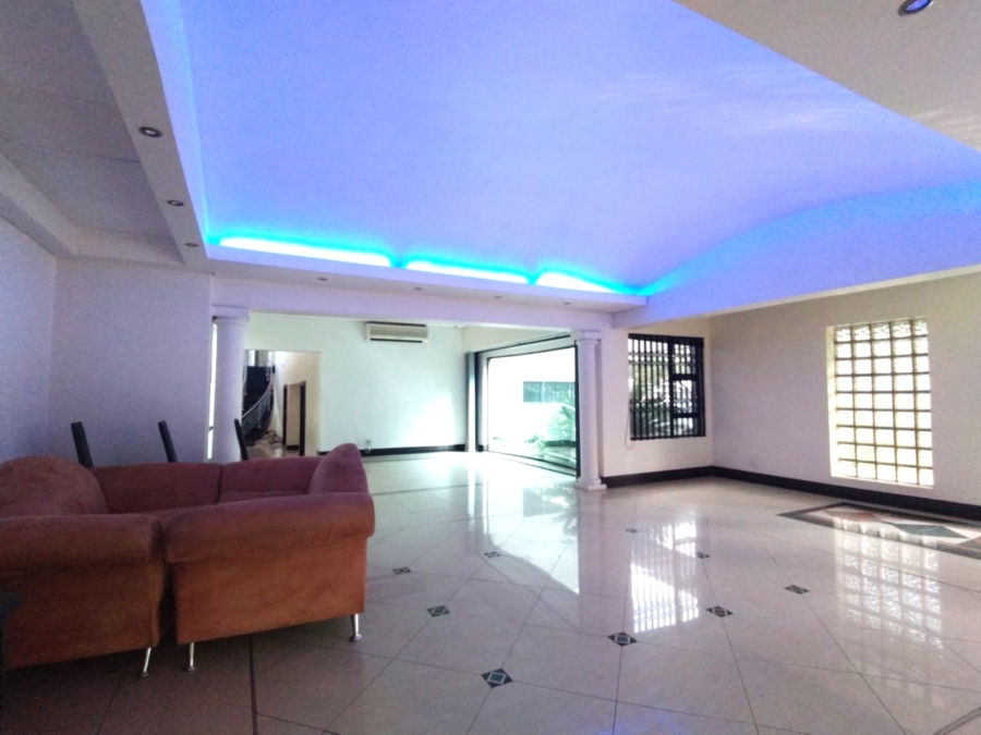 6 Bedroom Property for Sale in Westdene Gauteng