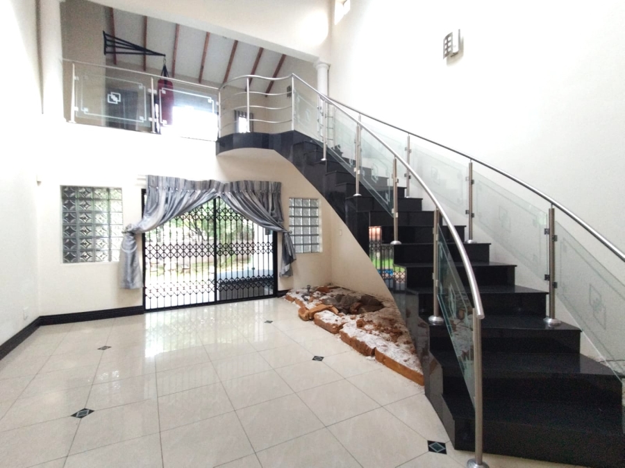 6 Bedroom Property for Sale in Westdene Gauteng