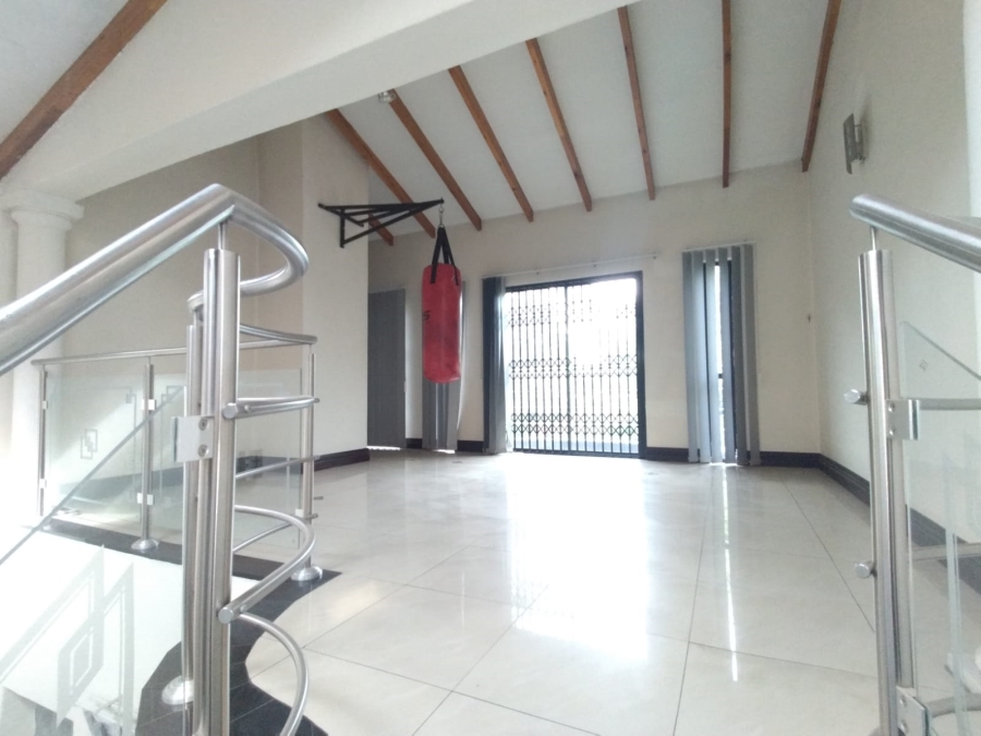 6 Bedroom Property for Sale in Westdene Gauteng