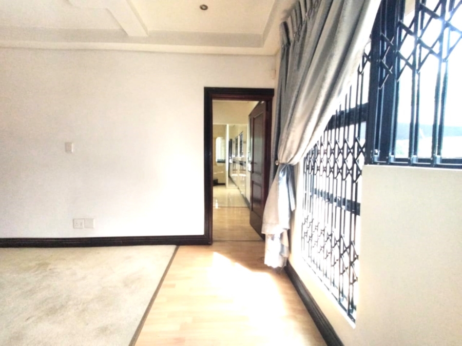 6 Bedroom Property for Sale in Westdene Gauteng