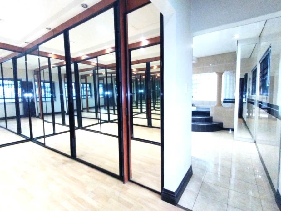 6 Bedroom Property for Sale in Westdene Gauteng