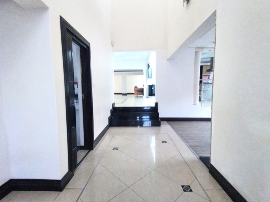 6 Bedroom Property for Sale in Westdene Gauteng