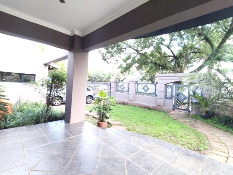 6 Bedroom Property for Sale in Westdene Gauteng