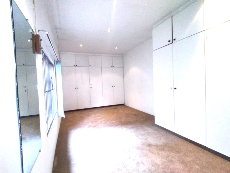 6 Bedroom Property for Sale in Westdene Gauteng