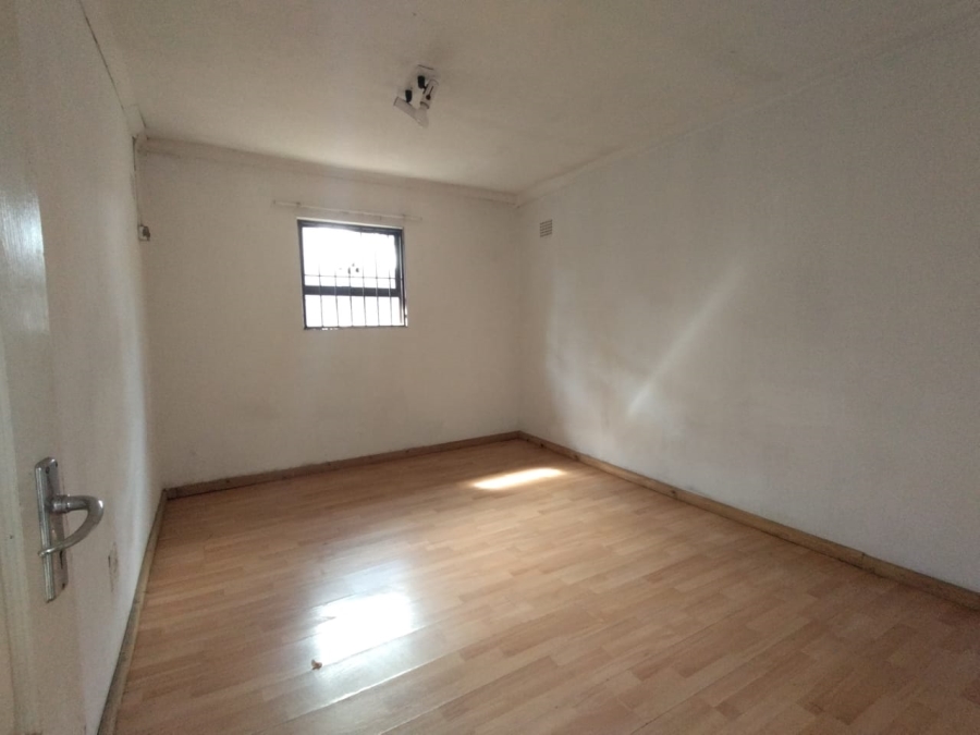 6 Bedroom Property for Sale in Westdene Gauteng