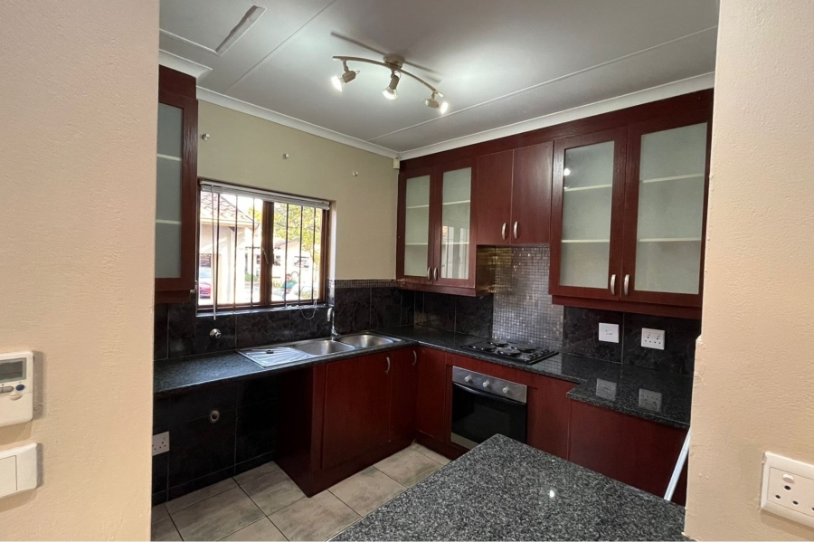 To Let 3 Bedroom Property for Rent in Paulshof Gauteng