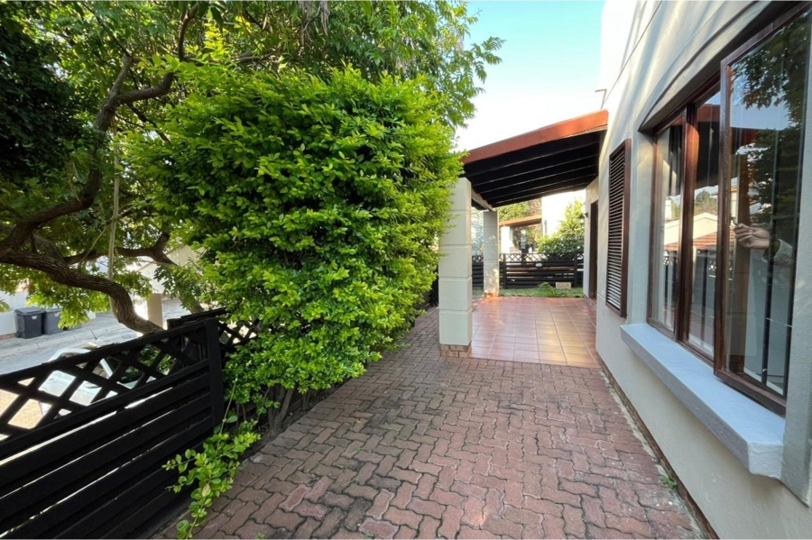 To Let 3 Bedroom Property for Rent in Paulshof Gauteng