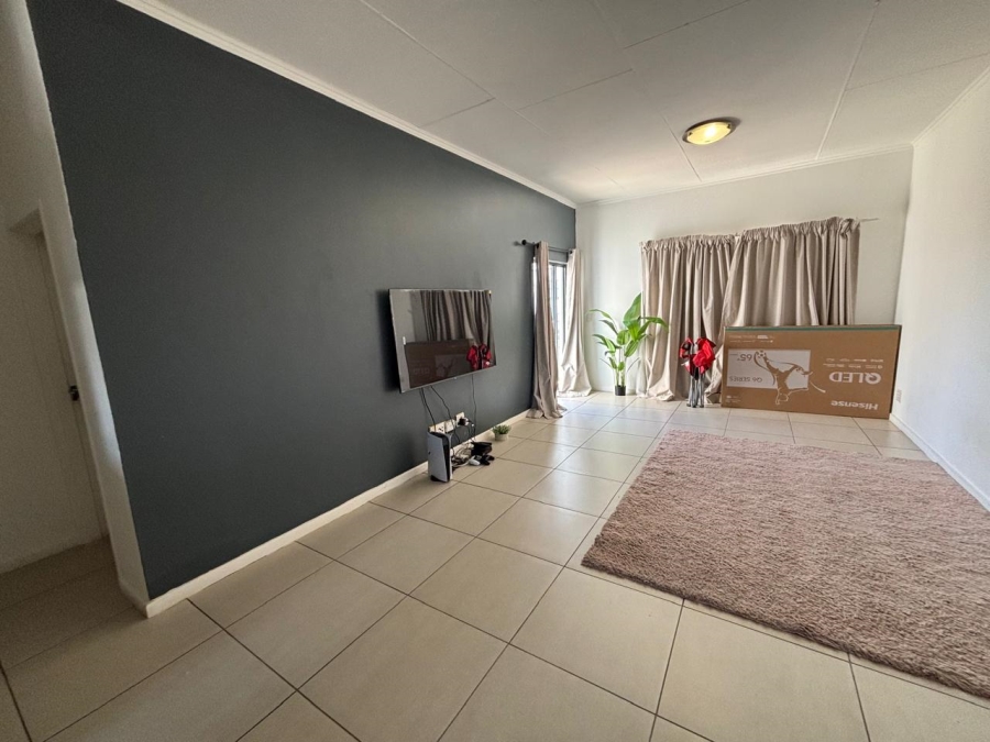 2 Bedroom Property for Sale in Greenstone Ridge Gauteng