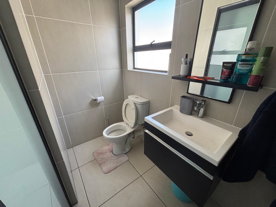 2 Bedroom Property for Sale in Greenstone Ridge Gauteng