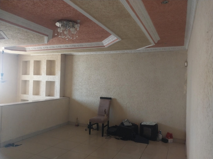 4 Bedroom Property for Sale in Ormonde Gauteng