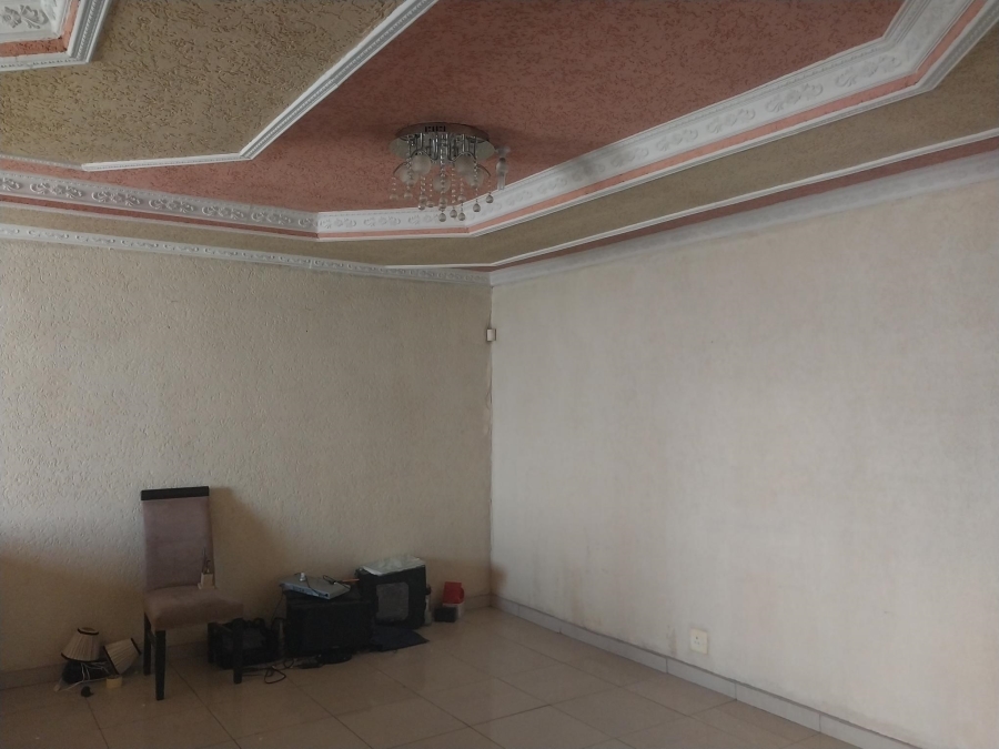 4 Bedroom Property for Sale in Ormonde Gauteng