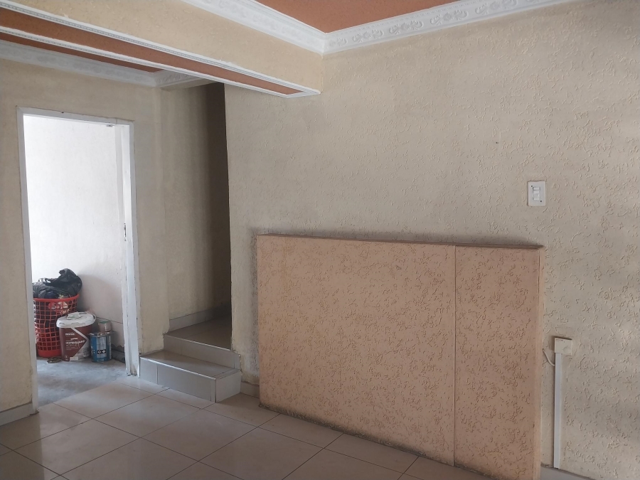 4 Bedroom Property for Sale in Ormonde Gauteng