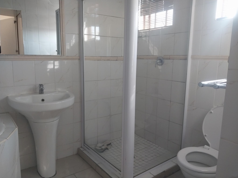 4 Bedroom Property for Sale in Ormonde Gauteng