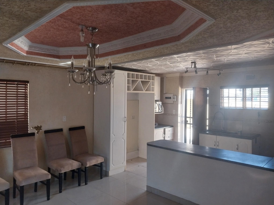 4 Bedroom Property for Sale in Ormonde Gauteng
