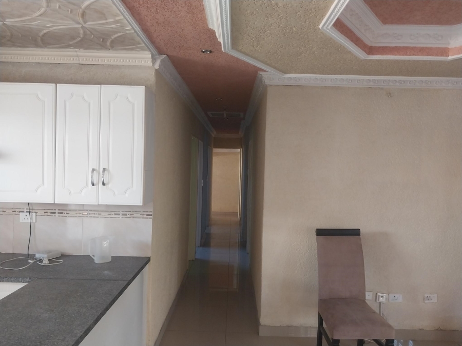 4 Bedroom Property for Sale in Ormonde Gauteng