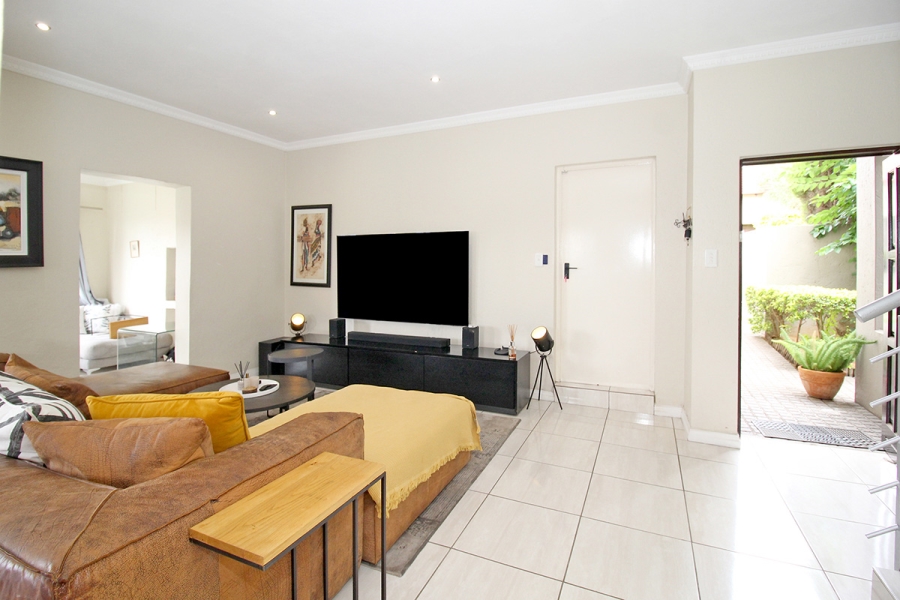 4 Bedroom Property for Sale in Broadacres Gauteng