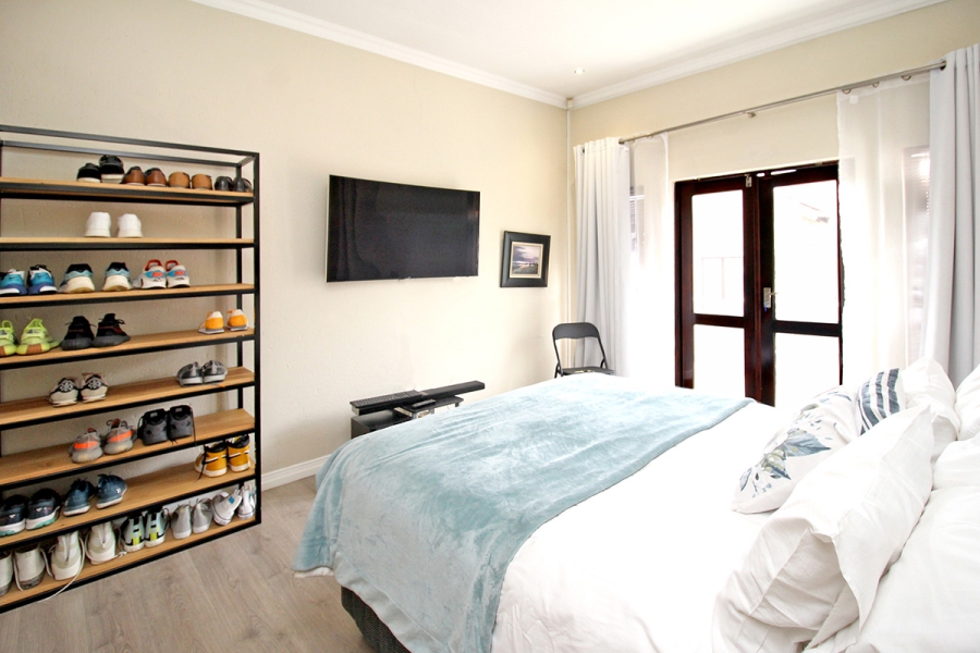 4 Bedroom Property for Sale in Broadacres Gauteng