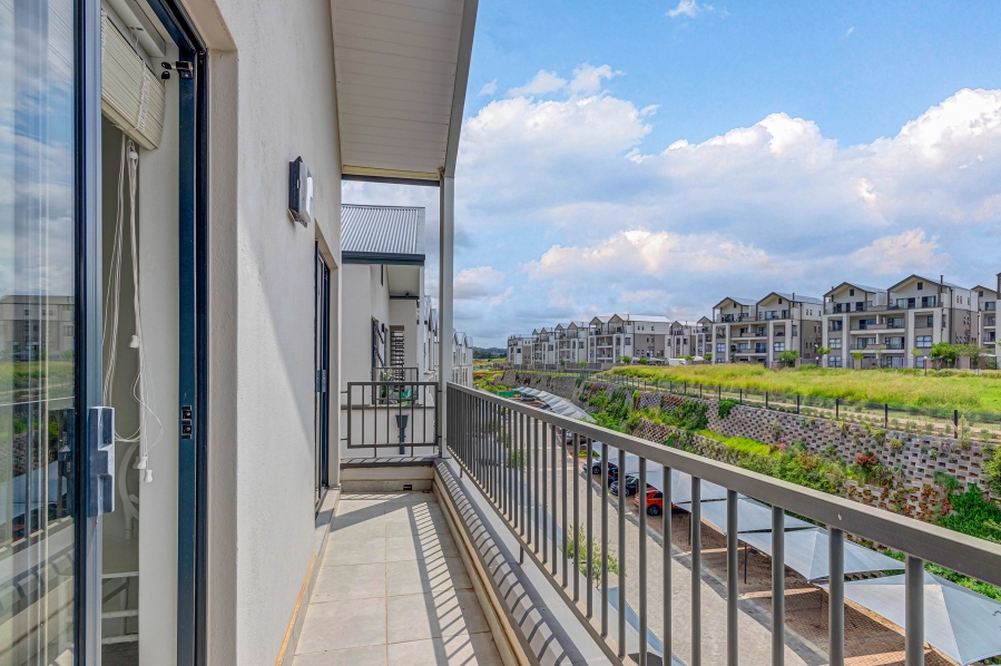 To Let 2 Bedroom Property for Rent in Waterfall Gauteng
