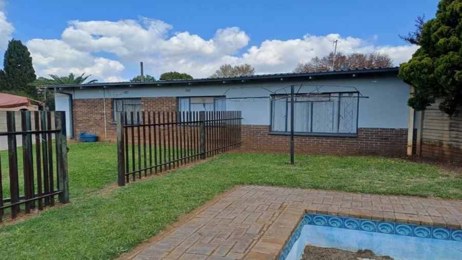 4 Bedroom Property for Sale in Sonland Park Gauteng