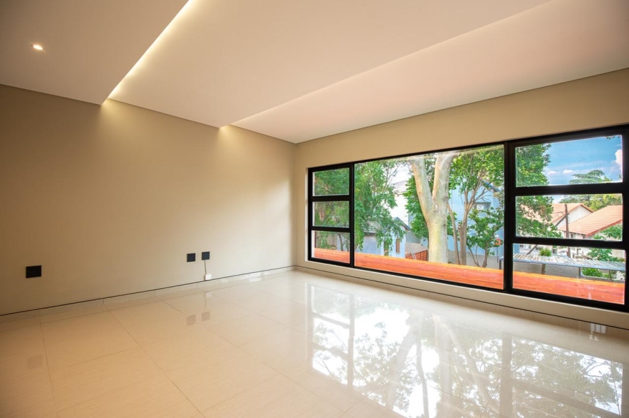 1 Bedroom Property for Sale in Waterkloof Glen Gauteng