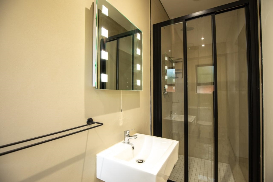 1 Bedroom Property for Sale in Waterkloof Glen Gauteng