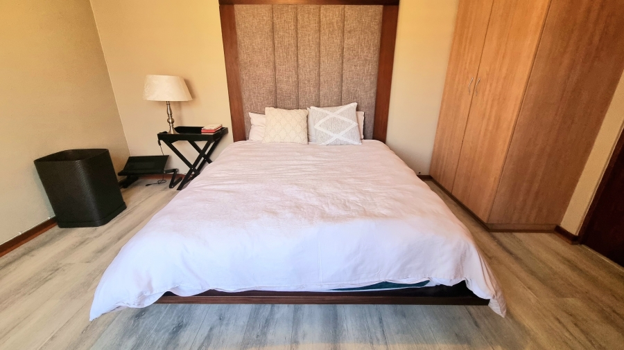 To Let 4 Bedroom Property for Rent in Noordwyk Gauteng