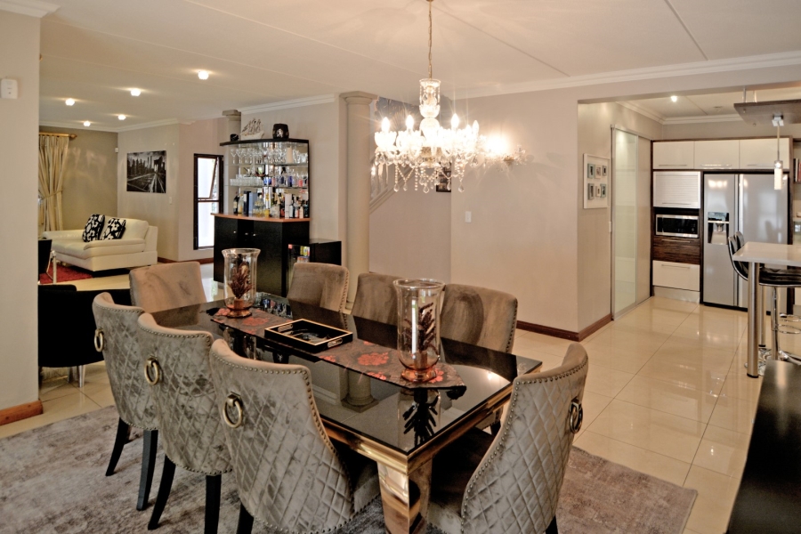 5 Bedroom Property for Sale in Bryanston Gauteng