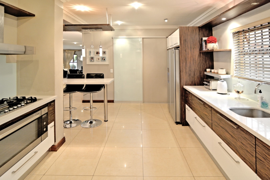 5 Bedroom Property for Sale in Bryanston Gauteng